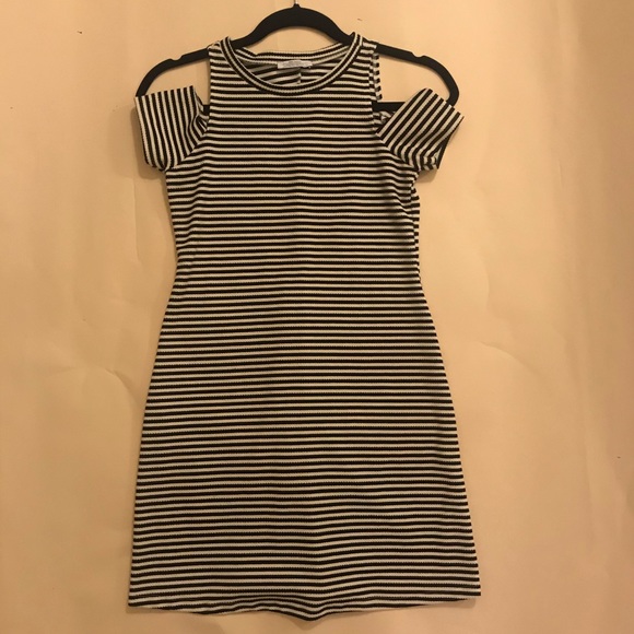 Zara Dresses & Skirts - Striped Dress Zara Dresses & Skirts - Striped Dress